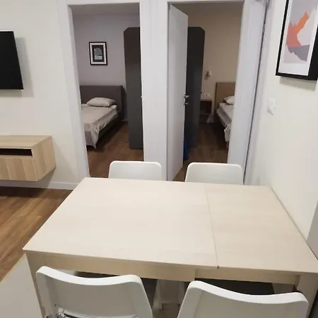 アパート Style 2br*** スプリト