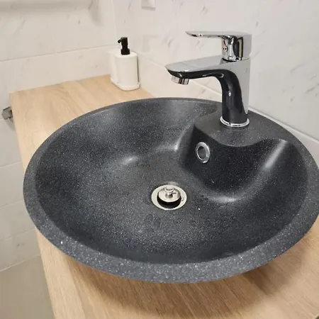 Apartment Style 2br*** Split